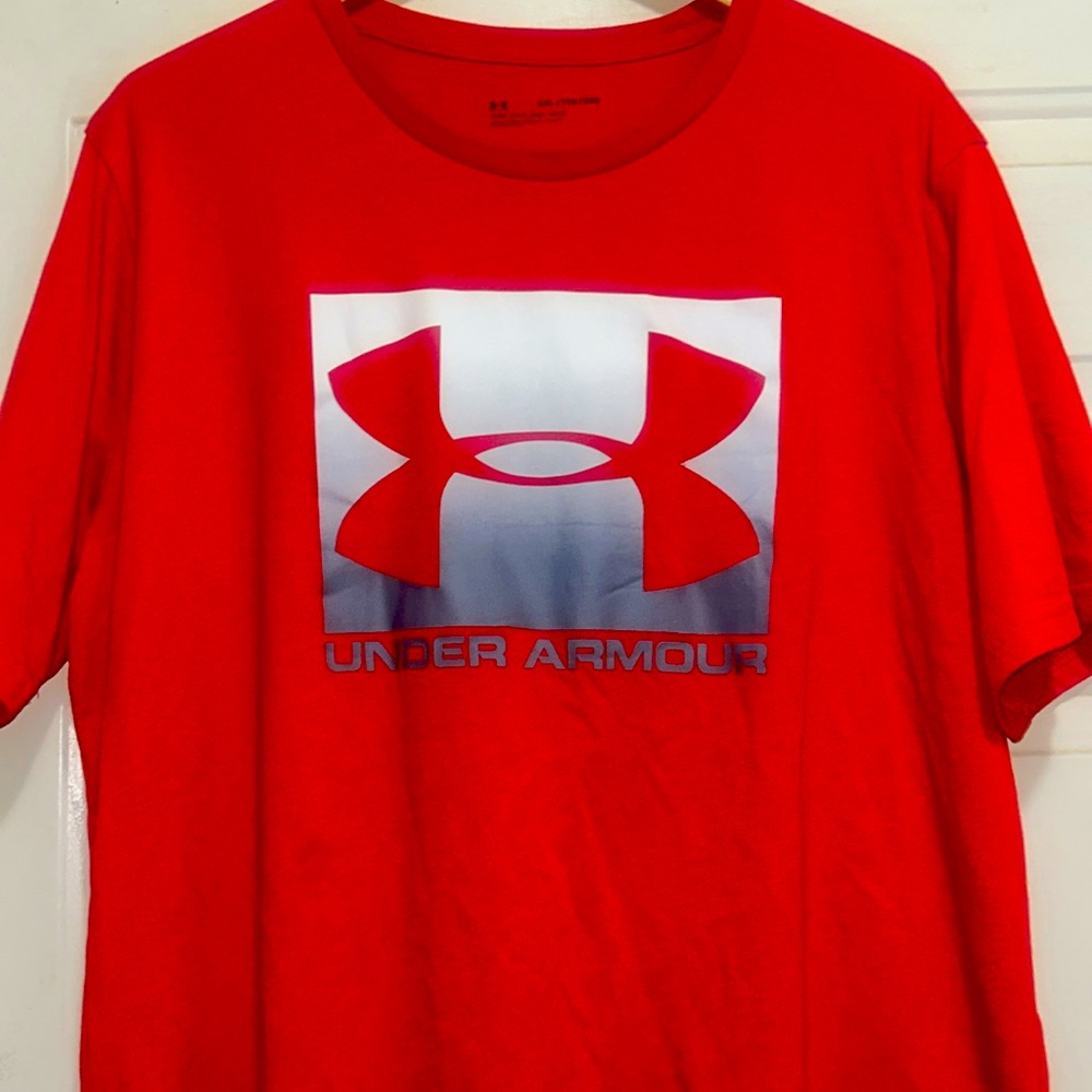 Under Armour Shirt‎ Mens XXL Red Loose Fit Lightweight Activewear